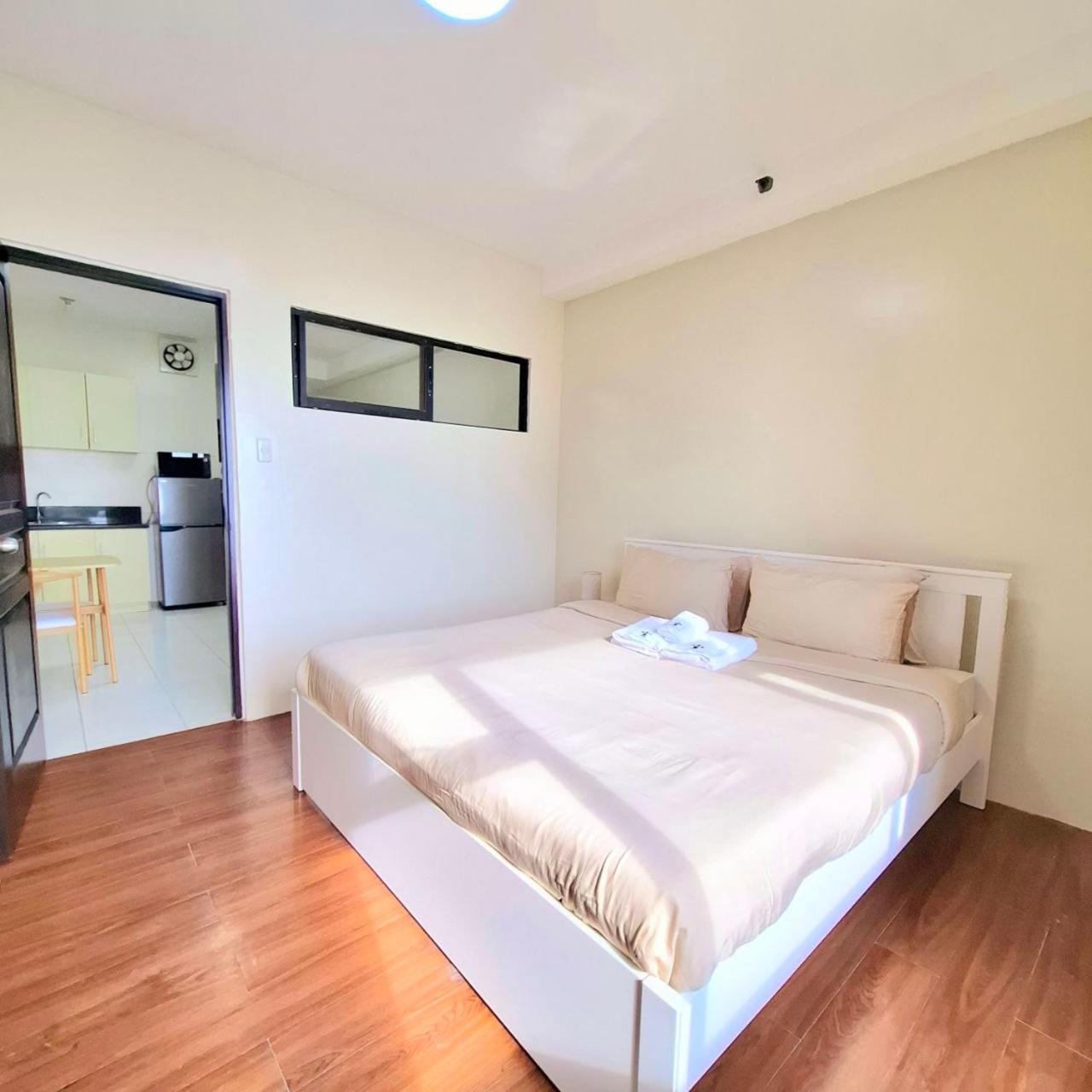 Manila Bayview Rental ภายนอก รูปภาพ