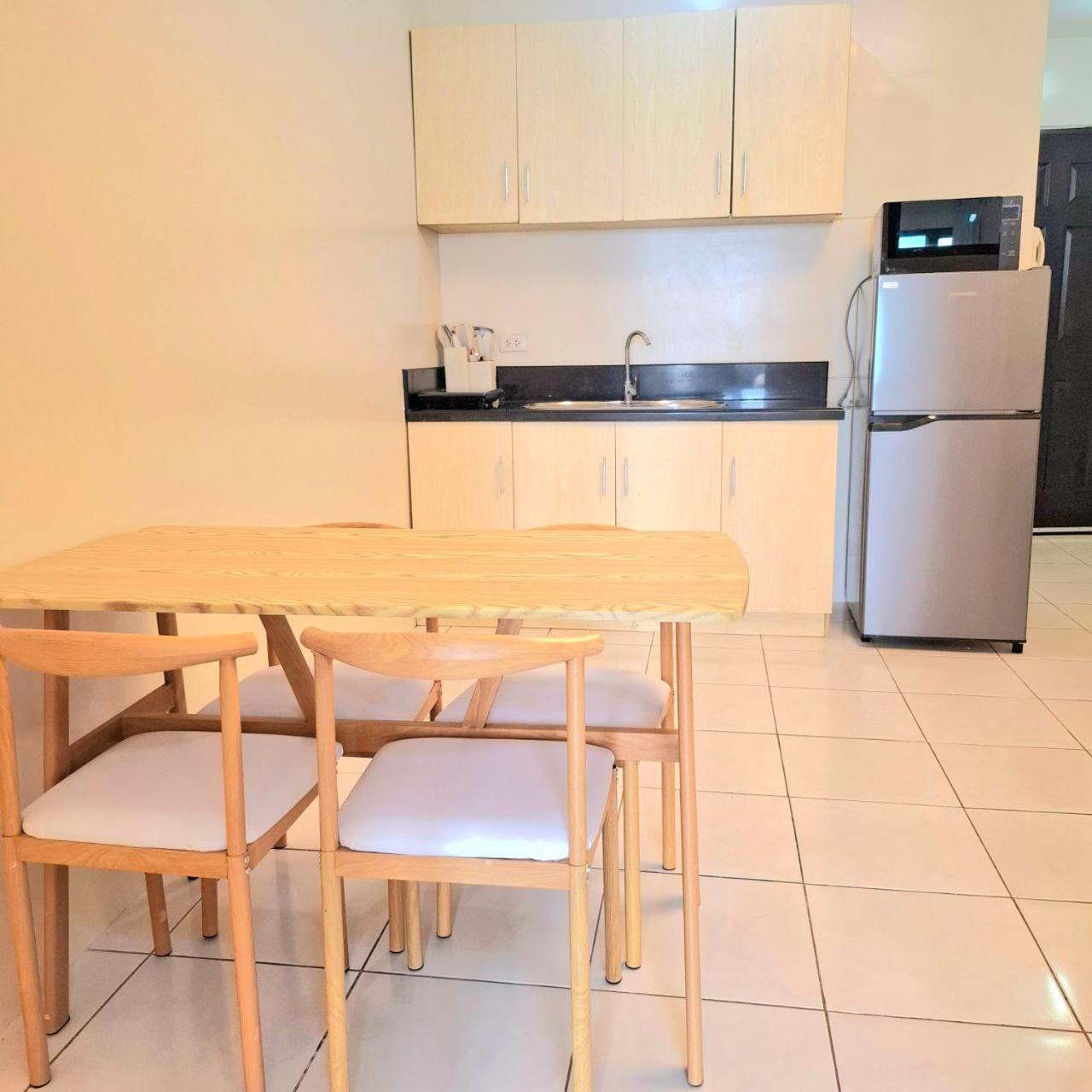 Manila Bayview Rental ภายนอก รูปภาพ